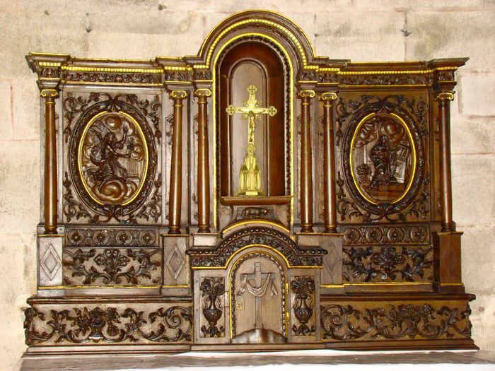 tabernacle à ailes de l'autel de la Vraie Croix