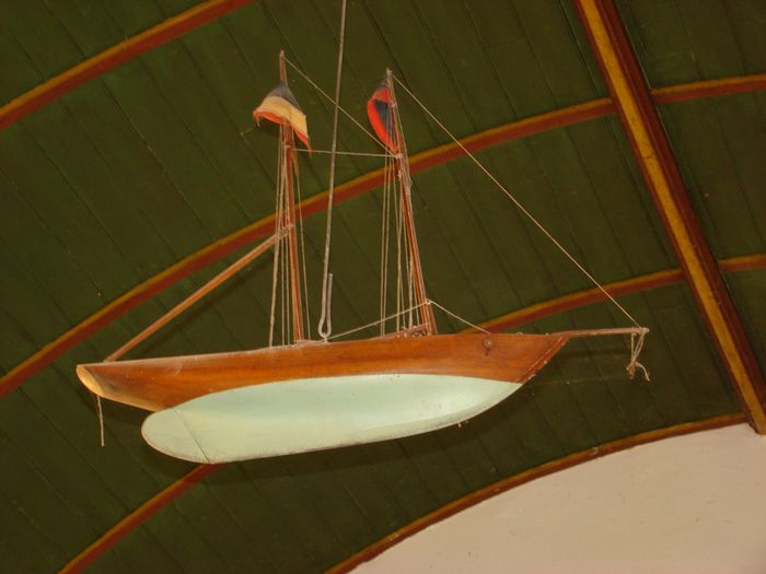 ex-voto (maquette de bateau)