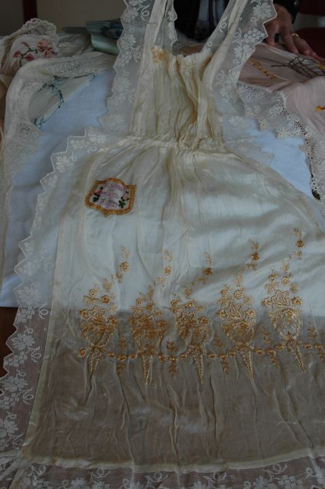 linge domestique : Tablier - © Ministère de la Culture (France), Conservation des antiquités et des objets de loire-Atlantique – Tous droits réservés 