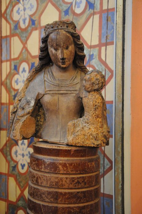 Statue : Vierge à l'Enfant