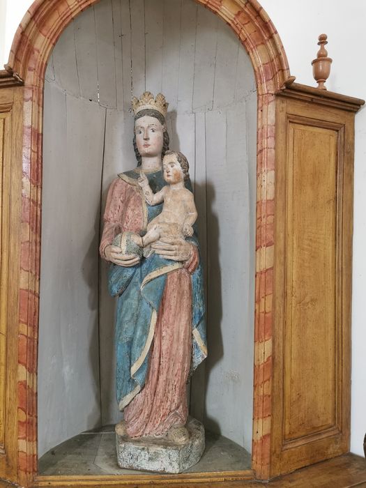 statue : Vierge à l'Enfant