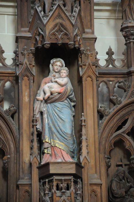 statue : Vierge à l'Enfant