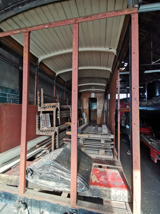 voiture à voyageurs type TPT, à bogies, à voie inférieure à 1 mètre, V6, vue partielle - © Ministère de la Culture (France), Conservation des antiquités et des objets d’art du Loiret – Tous droits réservés 