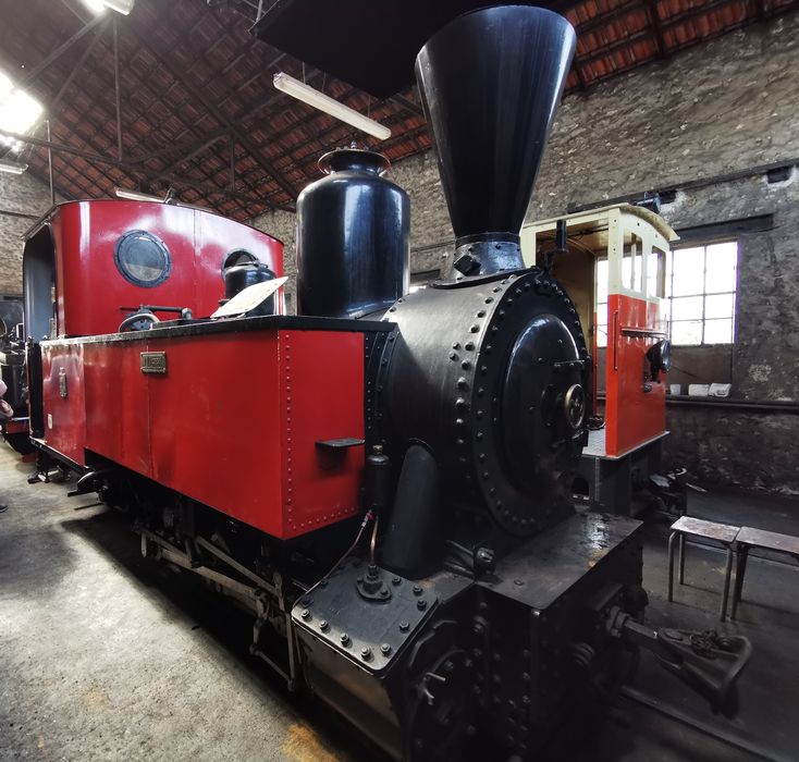 locomotive à vapeur : locomotive-tender Decauville, dite La Martroy, à voie inférieure à 1 mètre, 031 T 360, MTP 10