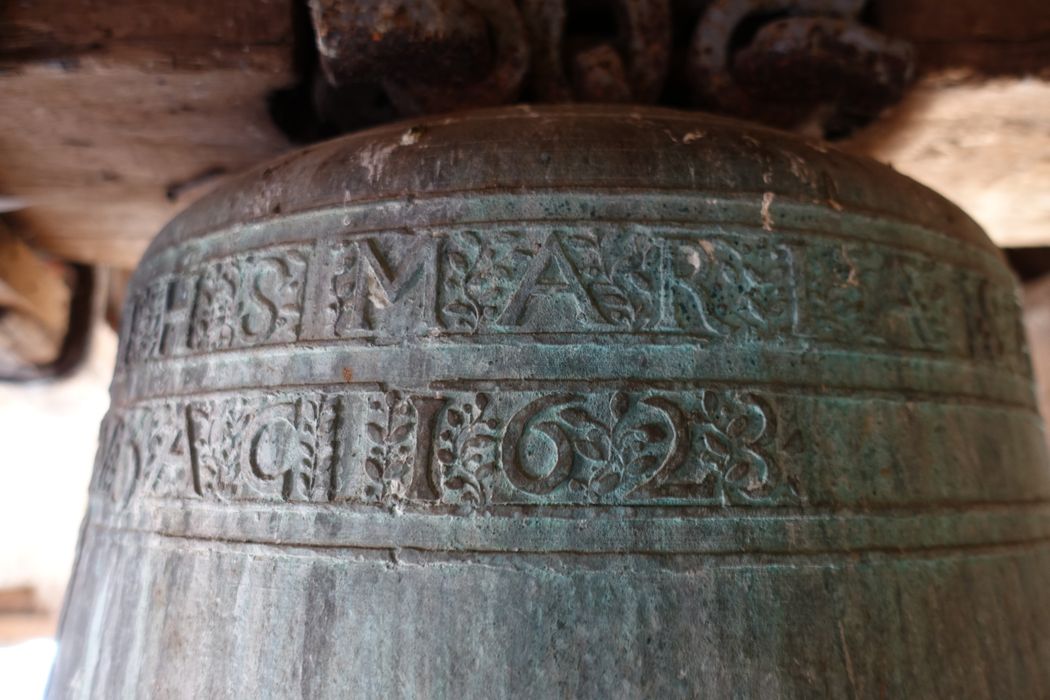 cloche, détail de l’inscription - © Ministère de la Culture (France), Conservation des antiquités et des objets d’art du Lot – Tous droits réservés 