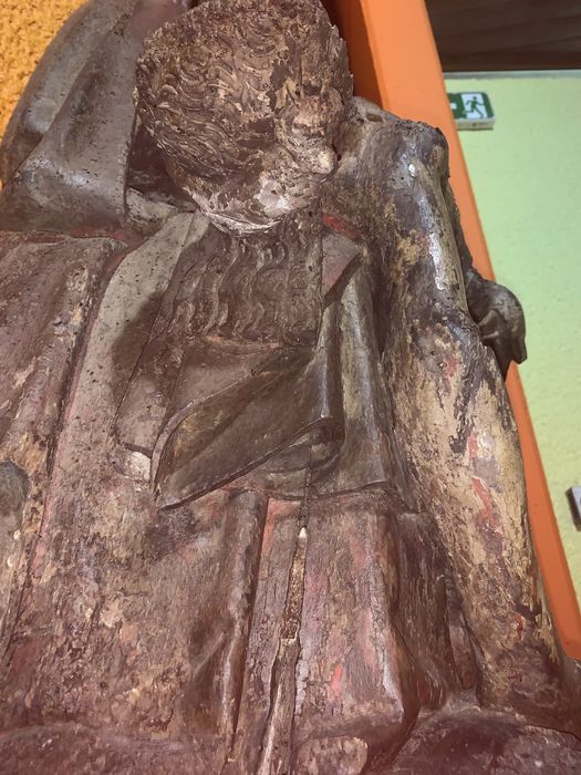 groupe sculpté : Vierge de Pitié, détail