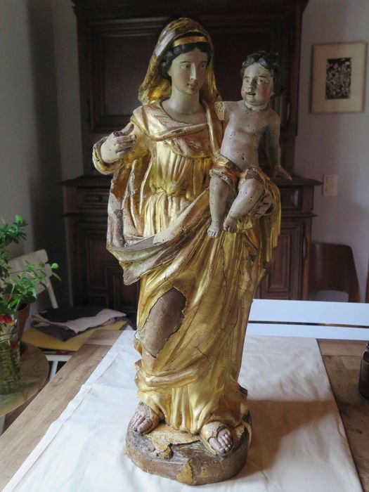 statue : Vierge à l'Enfant