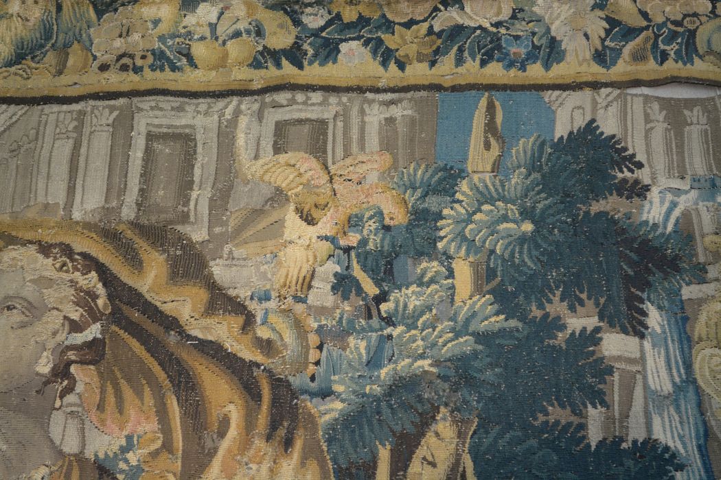 tenture d’Aubusson Scènes de l’histoire d’Achille : Achille reconnu par Ulysse chez le roi Lycomède, détail