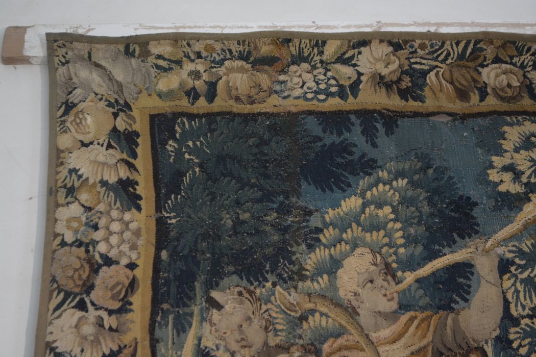 tenture d’Aubusson Scènes de l’histoire d’Achille : Achille reconnu par Ulysse chez le roi Lycomède, détail