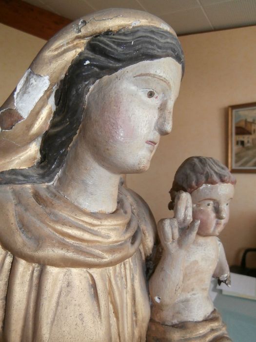 statue : Vierge à l'Enfant, vue partielle