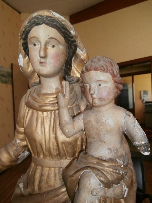 statue : Vierge à l'Enfant, vue partielle