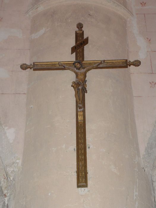 statue : Christ en croix - © Ministère de la Culture (France), Conservation des antiquités et des objets d’art du Lot-et-Garonne – Tous droits réservés 