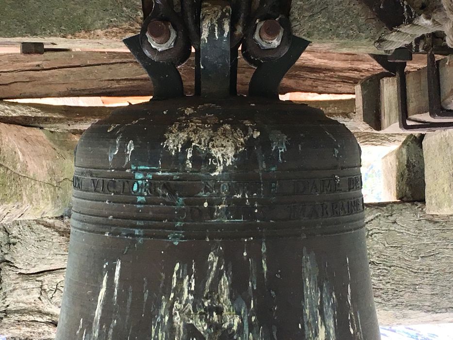 cloche, détail de l’inscription
