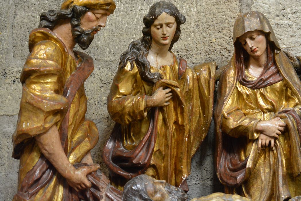 groupe sculpté : Mise au tombeau, vue partielle - © Ministère de la Culture (France), Conservation des antiquités et des objets d’art du Lot-et-Garonne – Tous droits réservés 