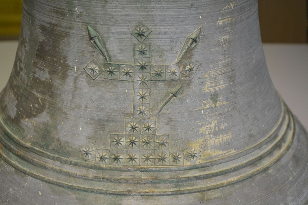 cloche, détail d’une vignette - © Ministère de la Culture (France), Conservation des antiquités et des objets d’art du Lot-et-Garonne – Tous droits réservés 