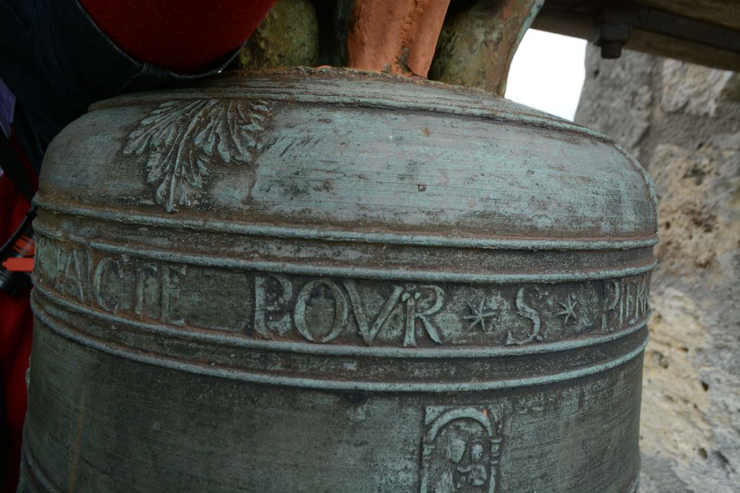 cloche, détail de l’inscription