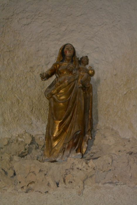 statue : Vierge à l'Enfant