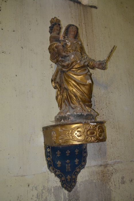 statue : Vierge à l'Enfant
