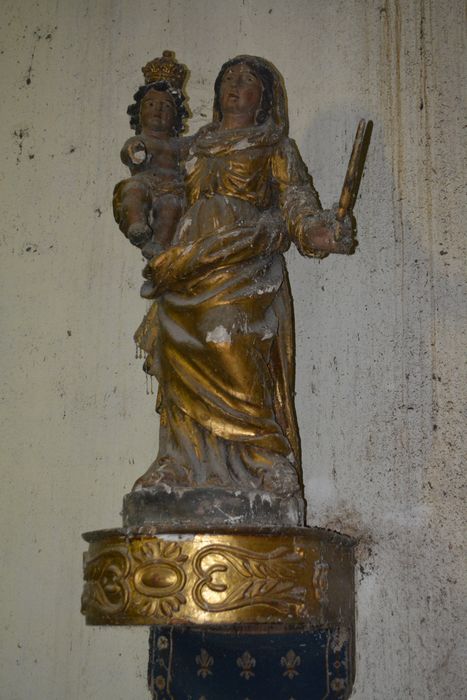 statue : Vierge à l'Enfant