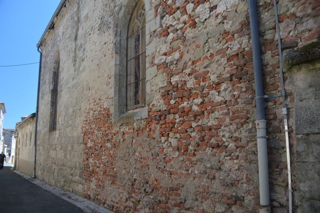 façade latérale nord, vue partielle