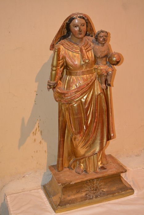 statue : Vierge à l'Enfant