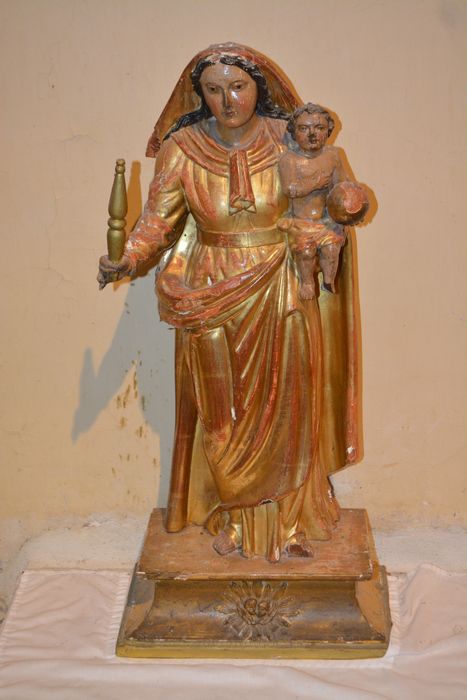 statue : Vierge à l'Enfant