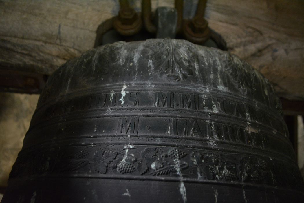 cloche, détail de l’inscription