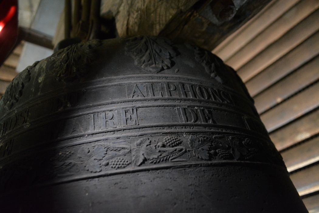 cloche, détail de l’inscription