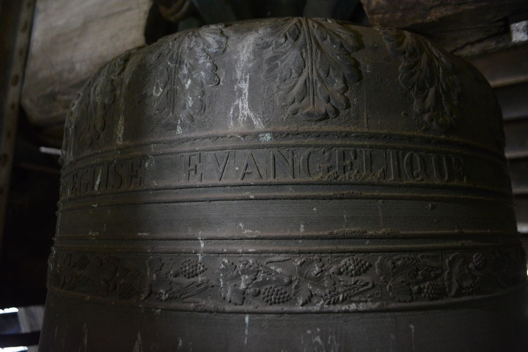 cloche, détail de l’inscription