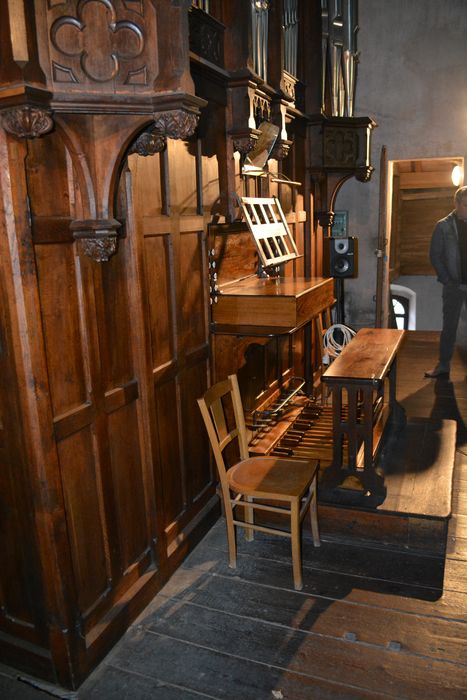 orgue de tribune, vue partielle