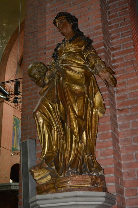 statue : sainte Marie-Madeleine