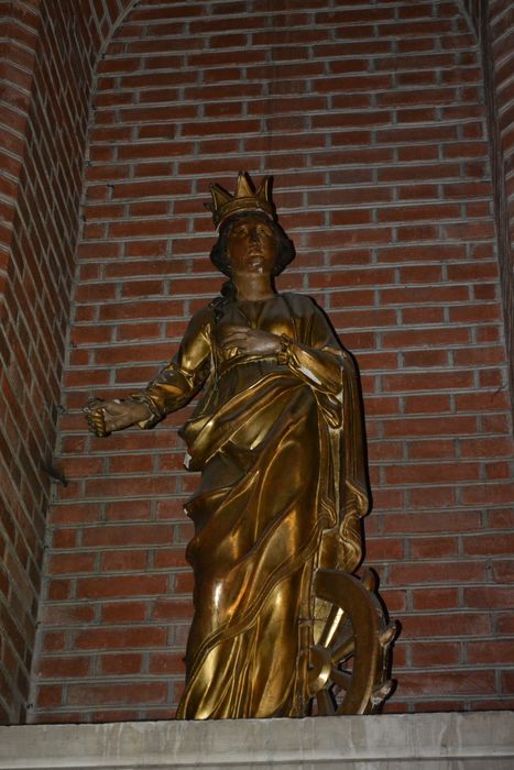 statue : sainte Catherine