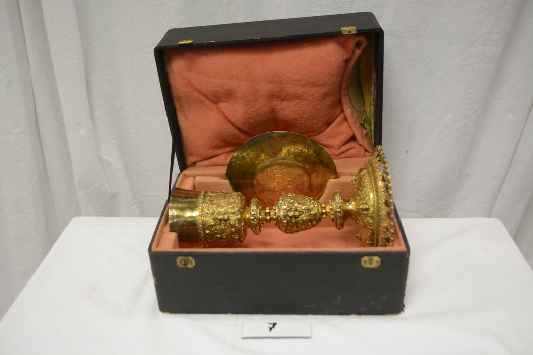 calice, patène - © Ministère de la Culture (France), Conservation des antiquités et des objets d’art du Lot-et-Garonne – Tous droits réservés 