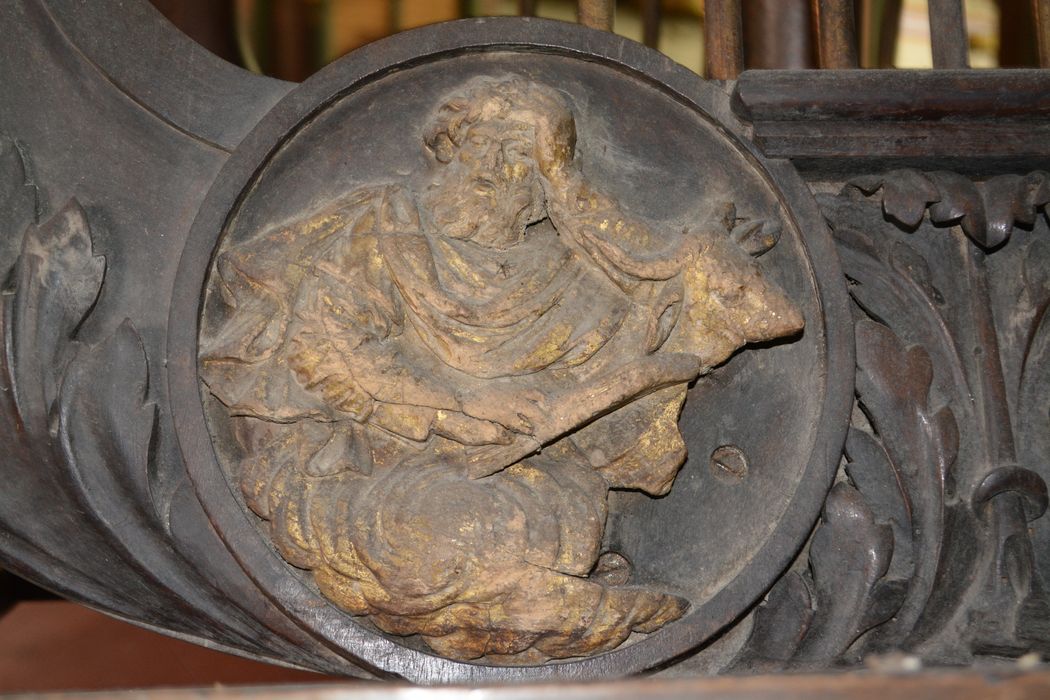 lutrin, détail - © Ministère de la Culture (France), Conservation des antiquités et des objets d’art du Lot-et-Garonne – Tous droits réservés 