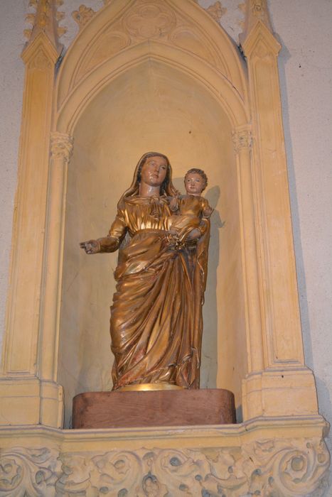 Statue : Vierge à l'Enfant