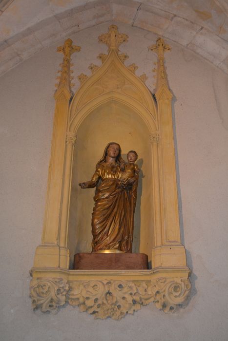 statue : Vierge à l'Enfant