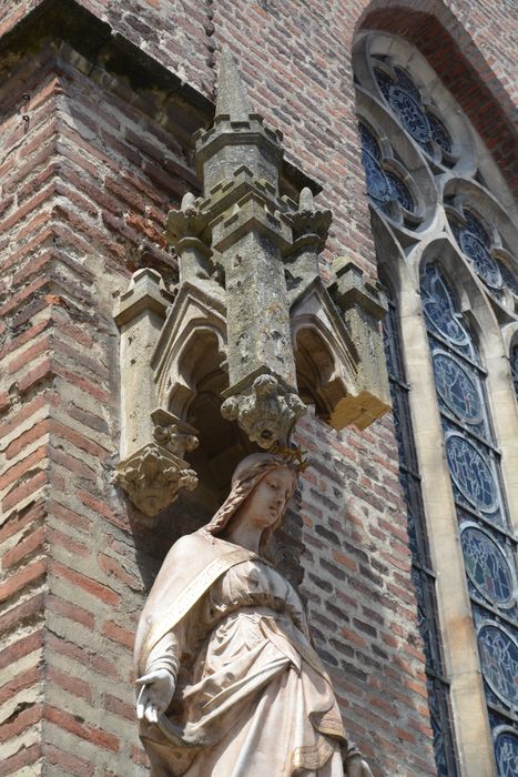 statue du chevet : Vierge de l’Immaculée Conception, vue partielle