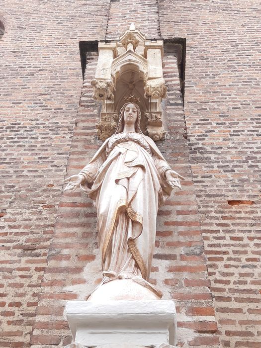 statue du chevet : Vierge de l’Immaculée Conception