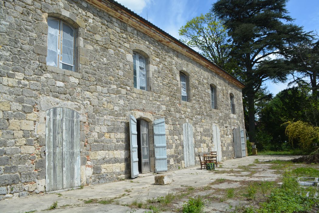 Façade sud-ouest, vue partielle