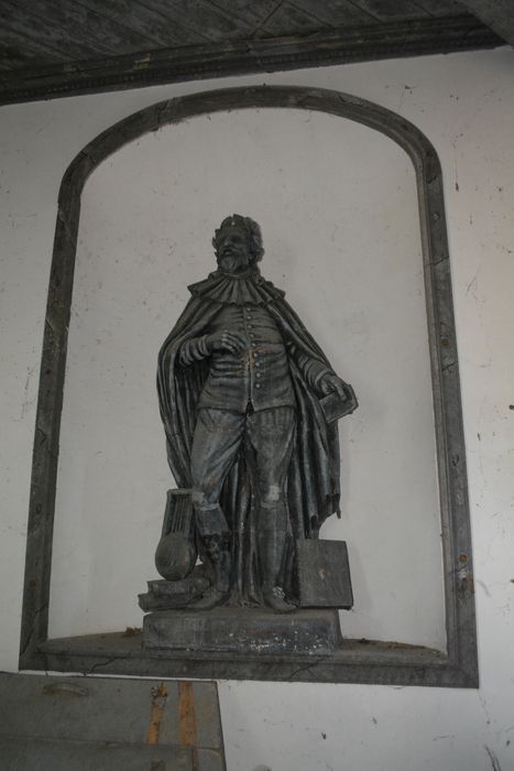 statue : Théophile de Viau