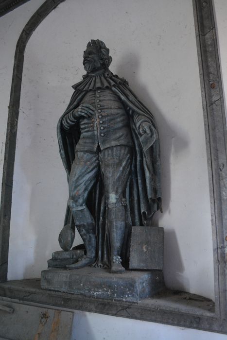 statue : Théophile de Viau