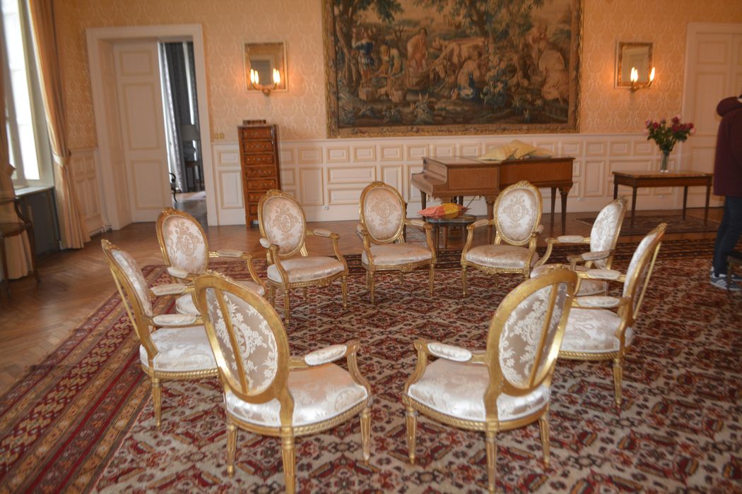 fauteuils style Louis XVI