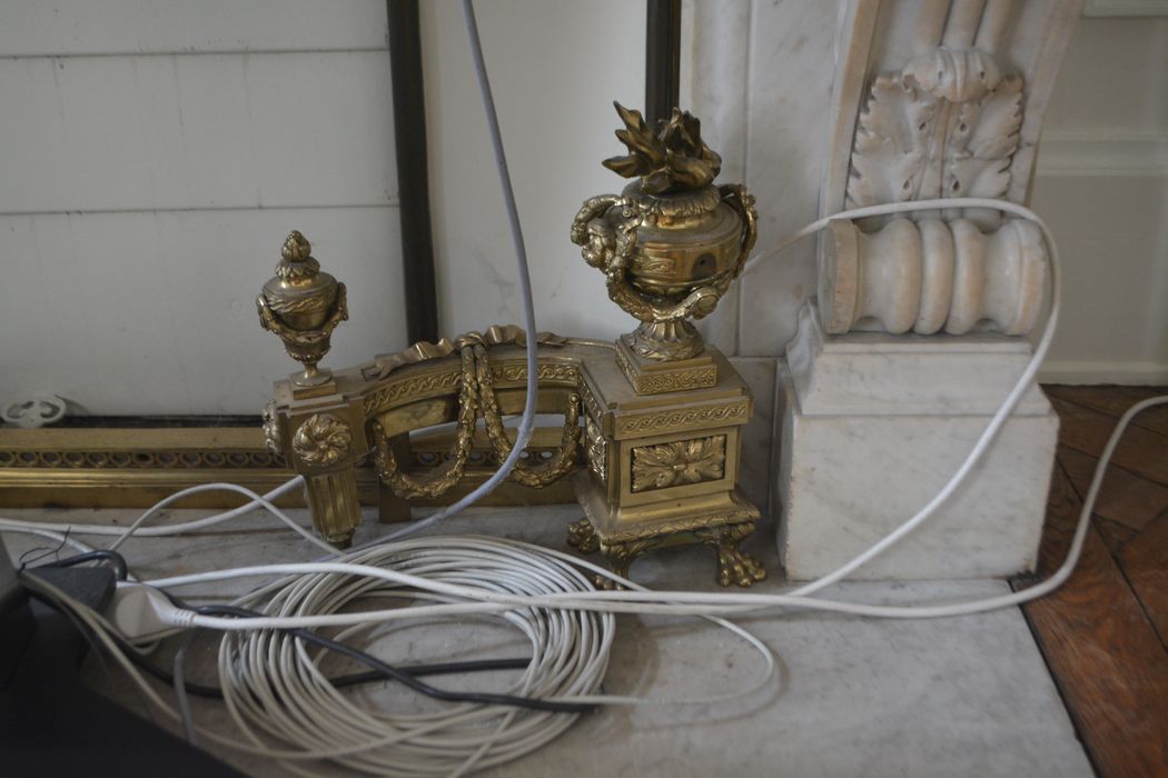 chenets style Louis XVI