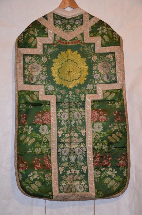 chasuble (ornement vert)