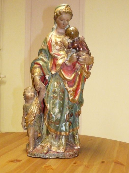 groupe sculpté : Vierge à l'Enfant avec saint Jean-Baptiste - © Ministère de la Culture (France), Conservation des antiquités et des objets d’art du Maine-et-Loire – Tous droits réservés