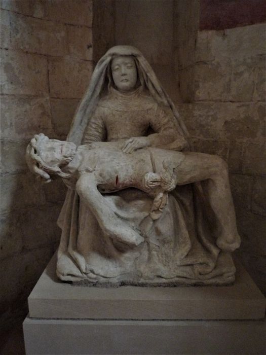 groupe sculpté : Vierge de Pitié