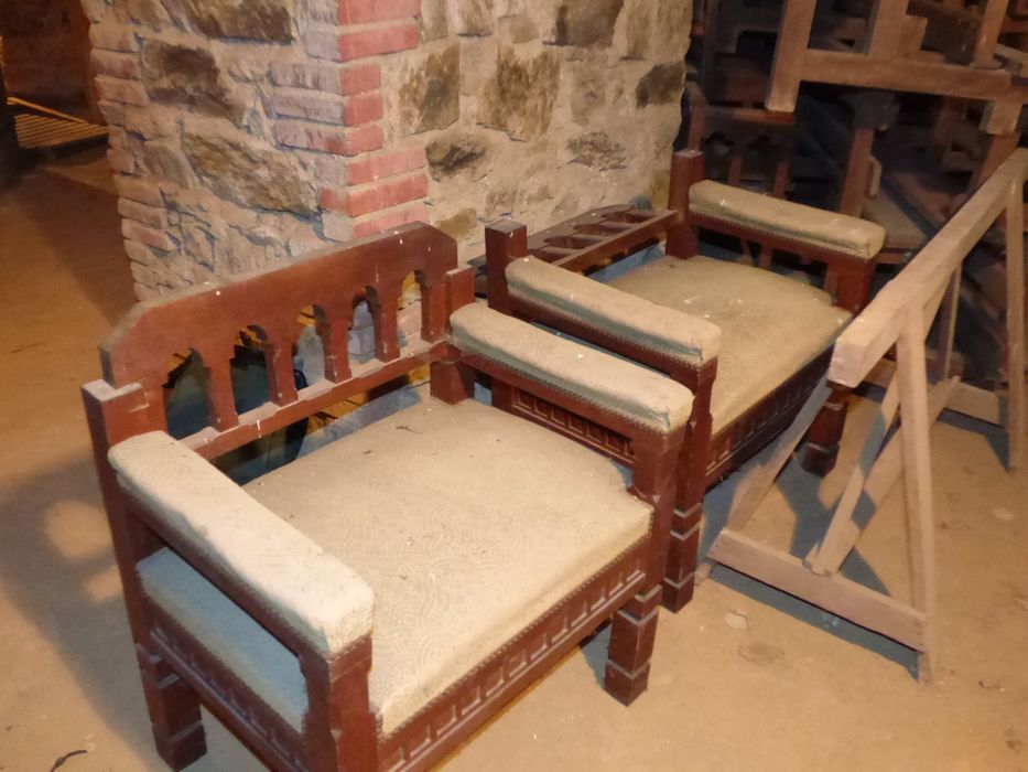  fauteuils des mariés - © Ministère de la Culture (France), Conservation des antiquités et des objets d’art du Maine-et-Loire – Tous droits réservés 