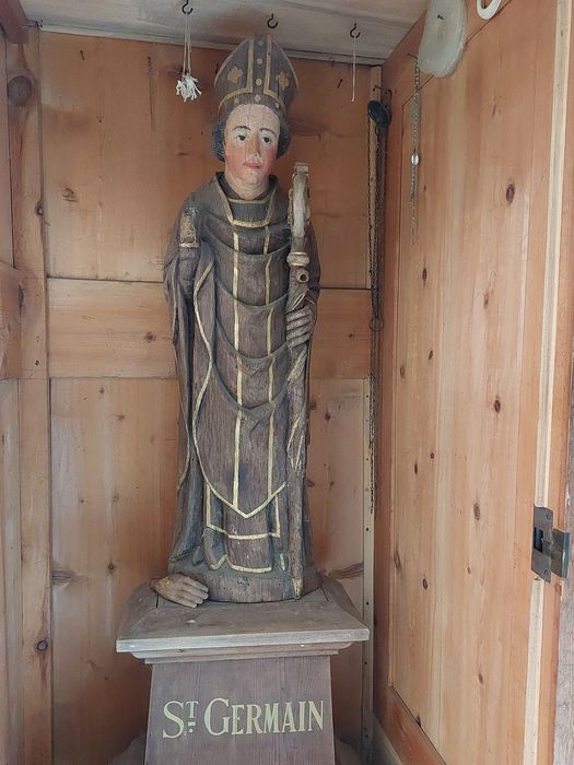 demi-relief : Saint Germain