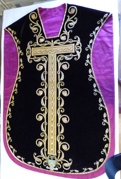 chasuble (ornement noir de Mgr Rumeau), détail