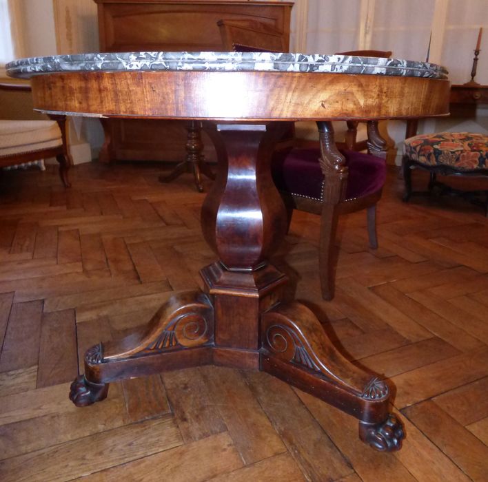 table (guéridon)